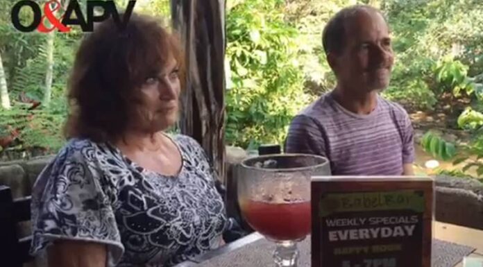 Cheryl’s Shoe Box, formed to ensure the legacy of an active community volunteer, provides personal and educational supplies to Vallarta’s needy youth