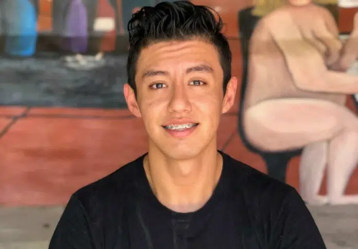 Meet Your Server: Rubicel at ¿Qué Pasa? Server Ivan