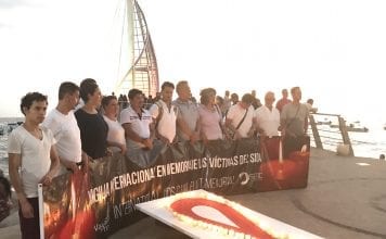 International AIDS candlelight memorial