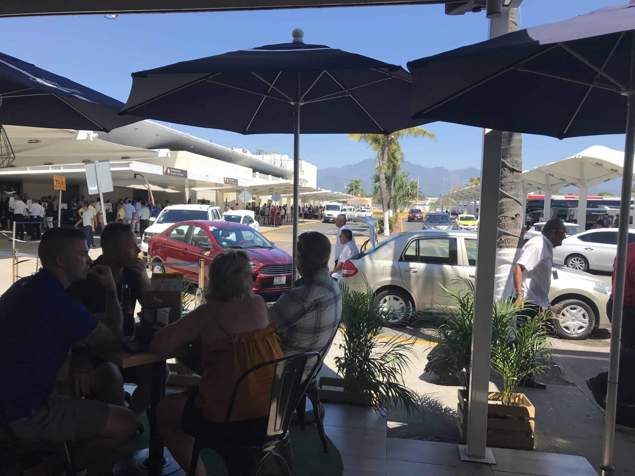 Corona Isla Bar