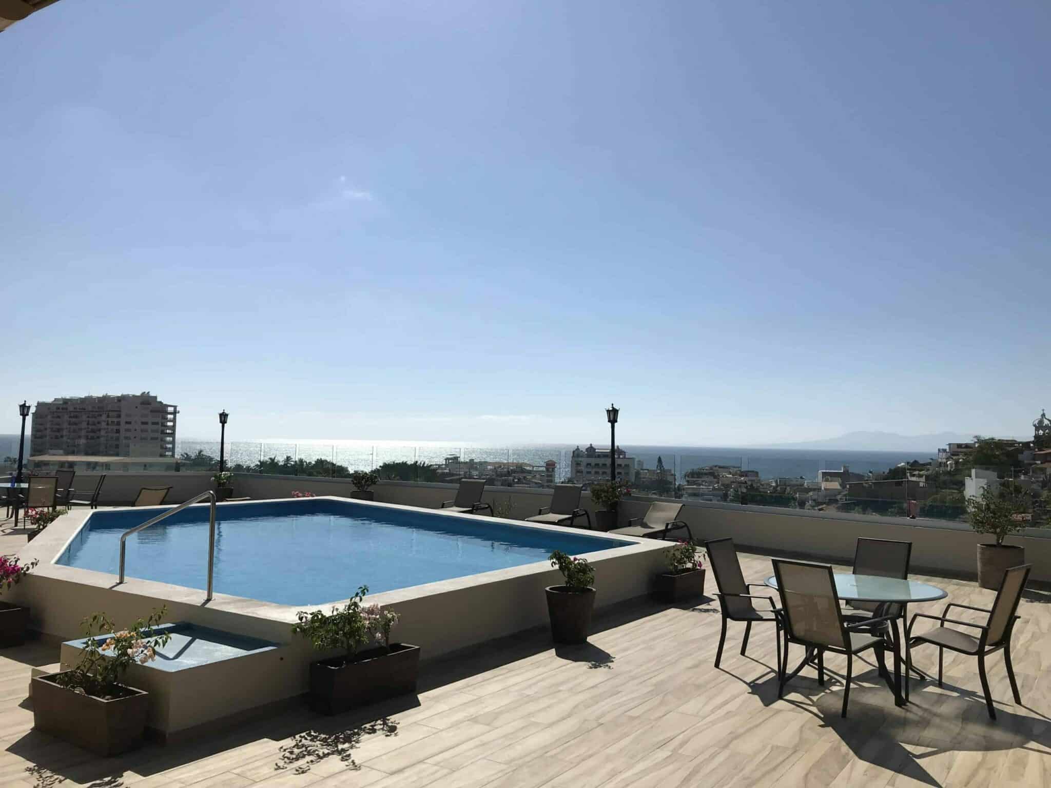 Vista de la piscina del apartamento