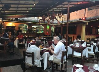 Research by University Center of the Coast shows LGBT+ tourists stays in PV for 7-10 days and guess how much they can spend?