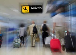 October marks start of Puerto Vallarta’s ‘high season’ as airport arrivals increase airport arrival stock