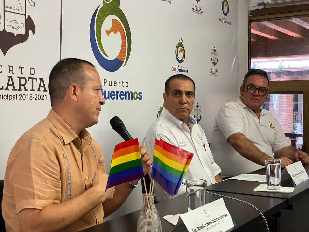 Rueda de prensa en Puerto Vallarta