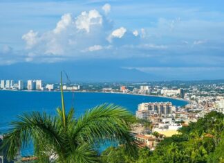 Two dead in Puerto Vallarta / Emergency button?