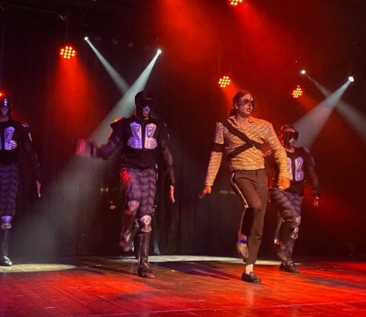 José Martinez Shines as Michael Jackson at ACT 2PV Show