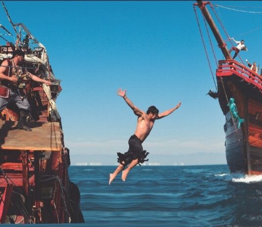 15 Incredible Adventures to do in Puerto Vallarta this Easter Pirate Ship Jump
