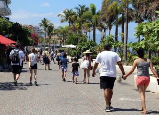 Despite Covid-19 Tourism Remains Strong for Summer Season Tourism and covid-19 in PV