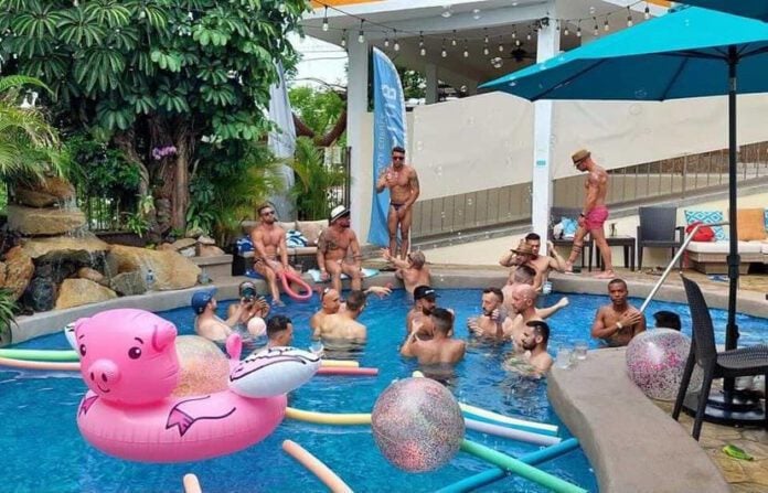 casa cupula naked pool party