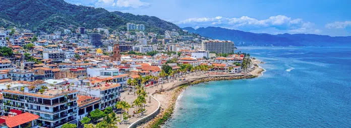 Puerto Vallarta Breaks May Record With 233,100 Arriving by Airplane