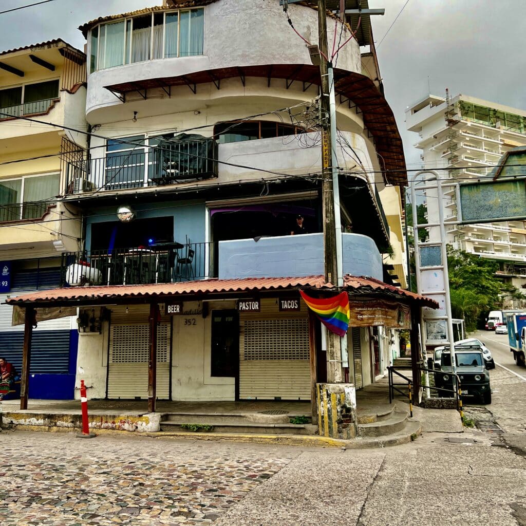 quiero pv bar exterior