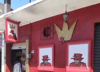 ‘The Queens Bar’ – Reinas Celebrates 12 Years reinas bar