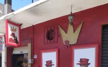 ‘The Queens Bar’ – Reinas Celebrates 12 Years reinas bar