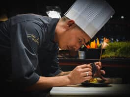 Marlow’s Offers New, Elegant Dining Experience This 24 seat restaurant is helmed by Chef Jonathan Rico. Originally from Mexico City, Puerto Vallarta has been Chef Rico’s home for the last 12 years.