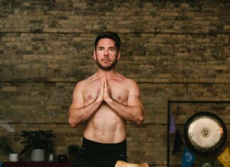 Yoga Classes in Puerto Vallarta Local yoga instructor Collin Wynter will soon start teaching two new yoga classes - one that is unique in that it will be one of the few - if only - men’s nude yoga classes around.