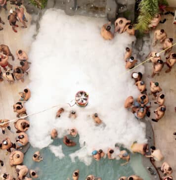 BeefDip Moves All Pool Parties to Blue Chairs Foam Party at Blue Chairs. Photo by Oscar Almeida.