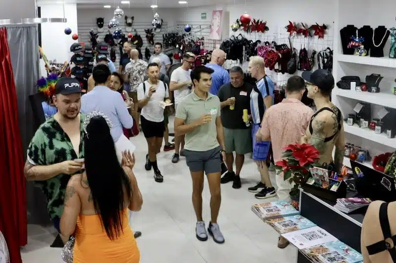 Socialize and Mingle at Puerto Vallarta Gay Mixers