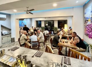 Canto Restaurant Brings Modern Chinese and Hong Kong Flavors to Puerto Vallarta Canto, a modern Cantonese bistro, has opened at Lazaro Cardenas 446, and is offering a different take on some of your favorite Chinese dishes. Currently by reservation only. Photo by Oscar Almeida