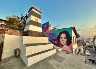 Colectivo Rompe Rescues Abandoned Lighthouse in City Center and Pays Tribute to Elizabeth Taylor Rompe unveiled their latest mural at the Faro Matamoros, paying homage to the iconic actress Elizabeth Taylor. Photo by Oscar Almeida.