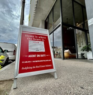 Insider Perspective: Open Houses Are A Powerful Tool for Direct Engagement A recent open house at Rincon de Almas 105 showcases the importance of having open houses for other agents and potential buyers. Photo by Oscar Almeida.