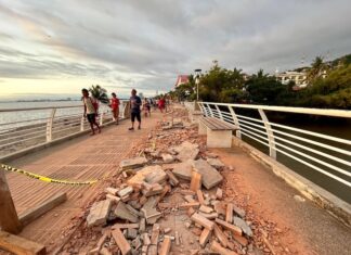 Malecon is Getting a Refresh and Restoration The Puerto Vallarta Malecón, a major tourist destination, is finally getting some love and attention. After years of unfulfilled promises by city leaders, a much-needed restoration project is underway.