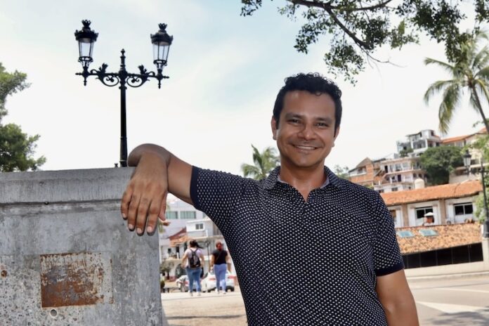 His new firm, Poncho Davalos Real Estate, opened in the summer of 2024. He’s excited to be building his own business.   Photo by Oscar Almeida