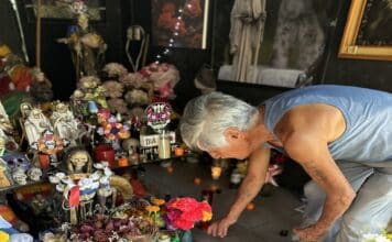 Día de Muertos: A Walking Journey Celebrates this Tradition Day of the dead walking tours