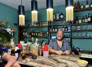 Jorges Bar Opens in Plaza Romy Jorge’s Bar