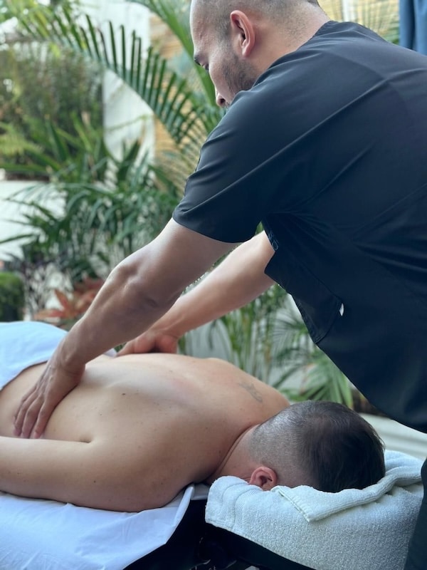 g massage services