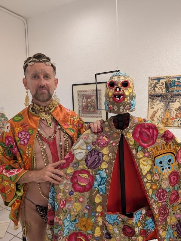 Felix d'Eon with his incredible art.
