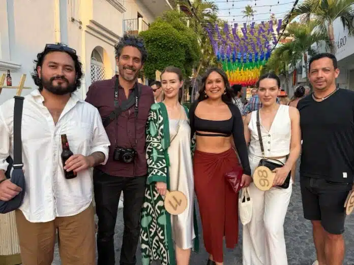 FUTURAMAR Shines: Art, Pride, and Community Unite Group Arriving to Futurama