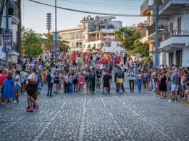 Vallarta Pride Parade Reaches New Attendance Mark stimates indicated more than 30,000 spectators lined the streets Thursday to observe the procession, which has grown to become a significant attraction for LGBTQ+ tourism in Latin America.