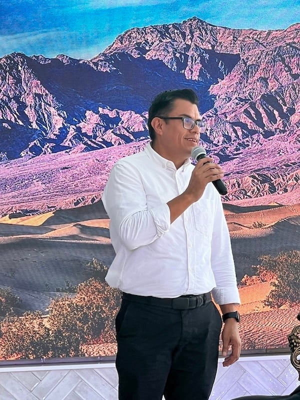 Víctor Espíndola, executive director of the Movement for Equality in Mexico (MOVii), welcomed everyone. Photo by Jerry Jones