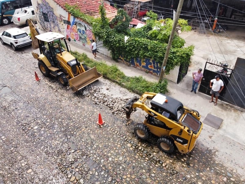 The Colonial condominium water project 1