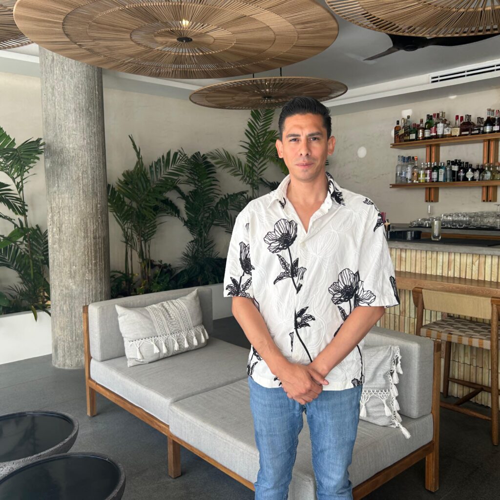 Christian Lara, director of Chixs.