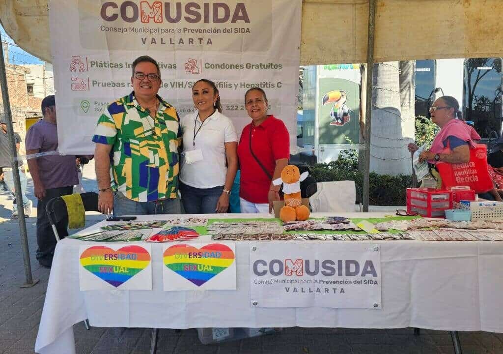Teto alongside COMUSIDA authorities.