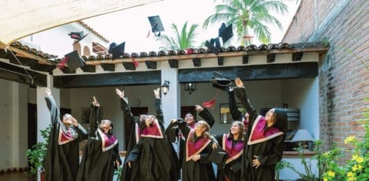 escuela de graduación de niñas