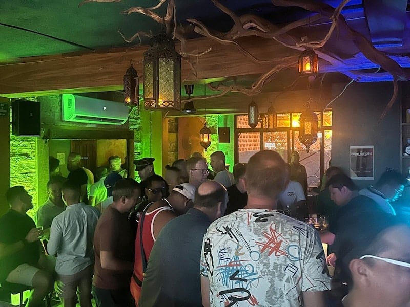 gay mixer one six one 21