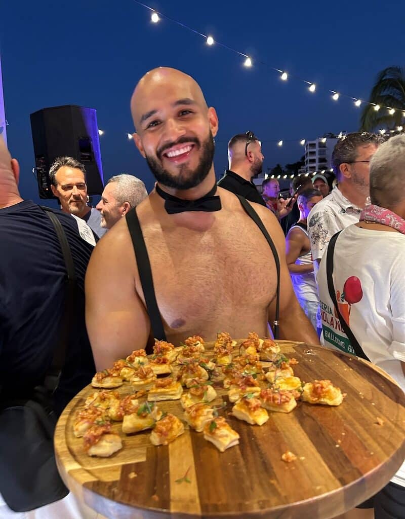 Mixer at Villa Tita 12