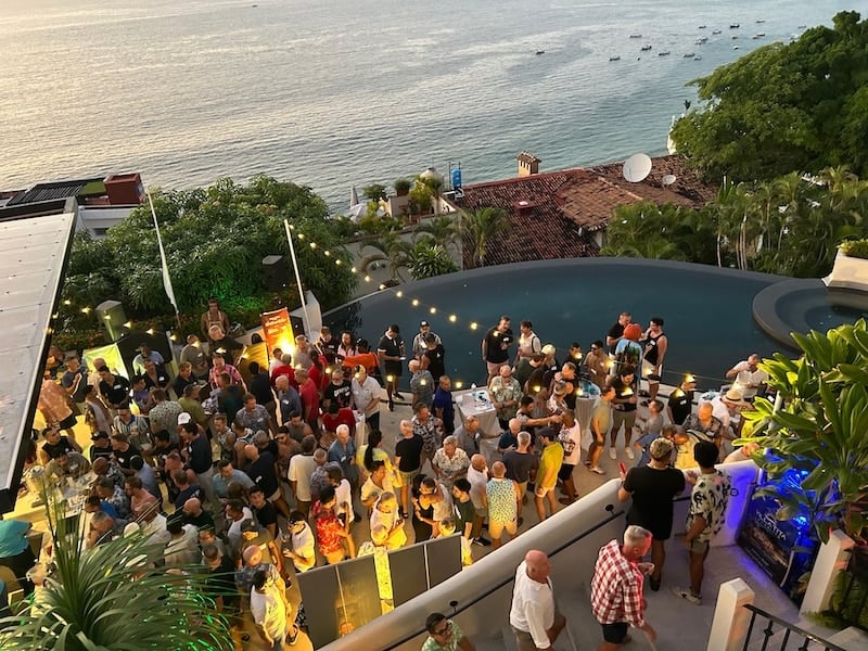 Mixer at Villa Tita 21