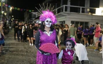 Puerto Vallarta’s Day of the Dead Parade Draws Record Crowd of 35,000 day of the dead 2025 8