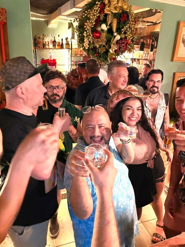 jorge's bar one year 5