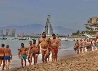 Bears Take Over Vallarta: Leather, Fur and Festival Heat osos en los muertos 2 (1)