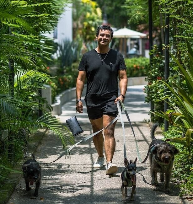 Más allá de los negocios: Poncho Dávalos lidera en activismo comunitario