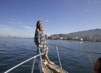 Float Your Boat: Two Unforgettable Ways to Cruise Queerly Through Puerto Vallarta tamale tours