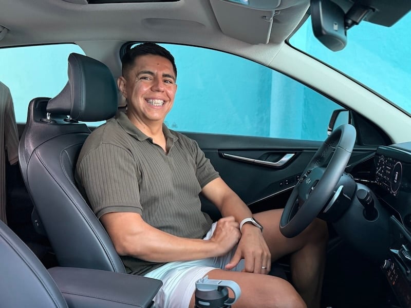 Eric Flores, vlasnik MexCar PV.