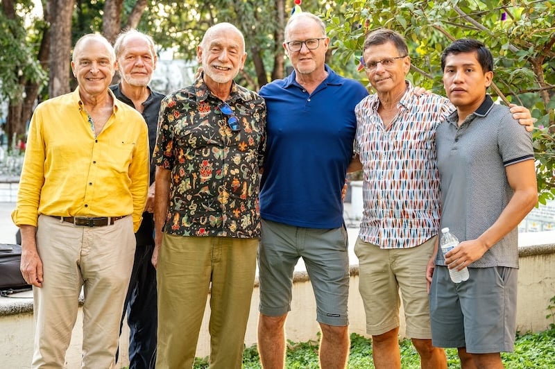 Grupo de invitados-1