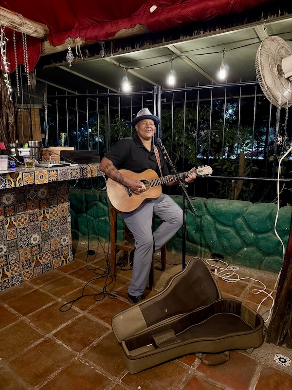 Kim Archer performing