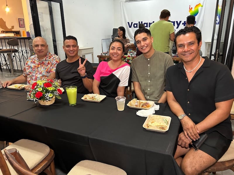 Volunteers dinner Gay+