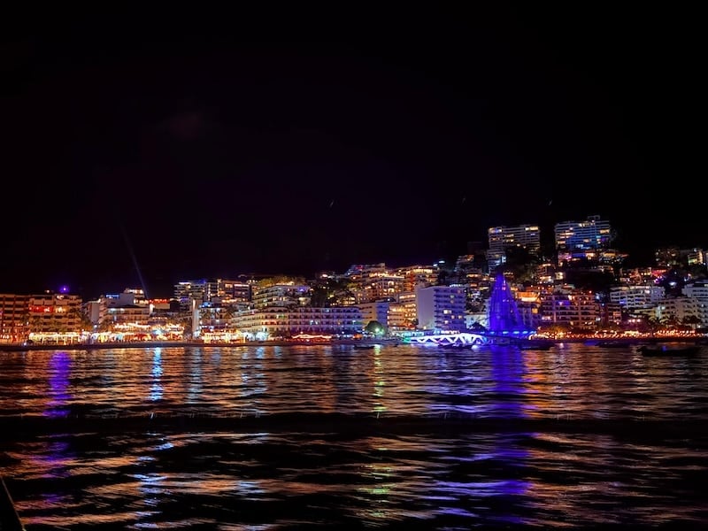 yacht rentals sunset cruise